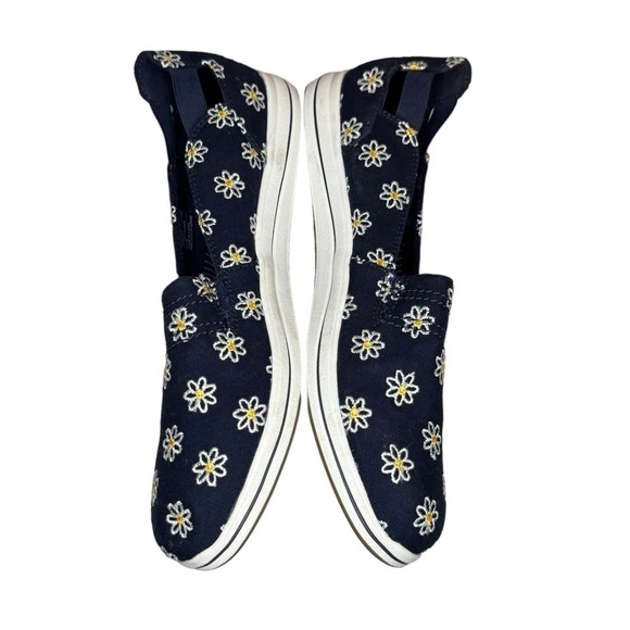 NEW Clarks Breeze Step Navy Daisy Canvas Loafer Slip On sneaker Women 9.5 narrow - Picture 4 of 9
